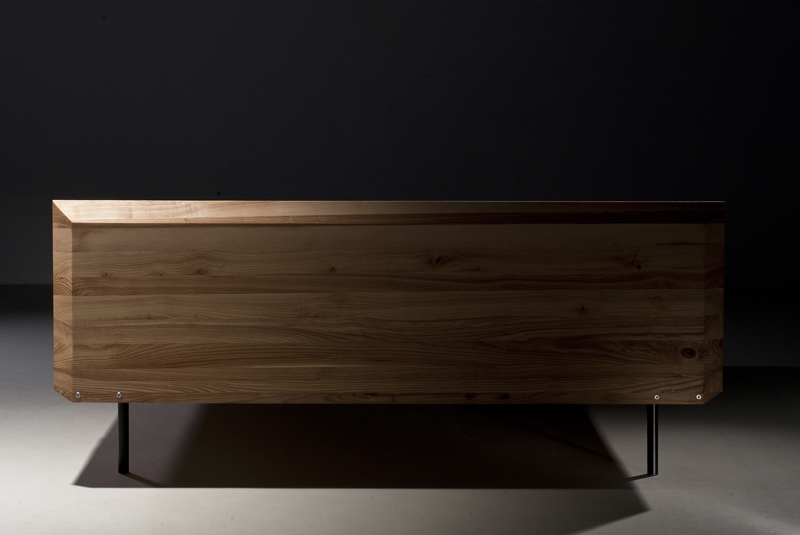 MODO - wysokojakościowe minimalistyczne łóżko designerskie z litego drewna